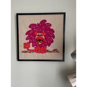 Vintage Embroidered Crewel Needlepoint Lion Picture Twilight Bella Swan Retro